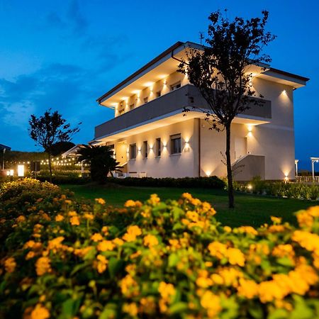 Villa Zefiro Suites & Events Баттипалья Экстерьер фото